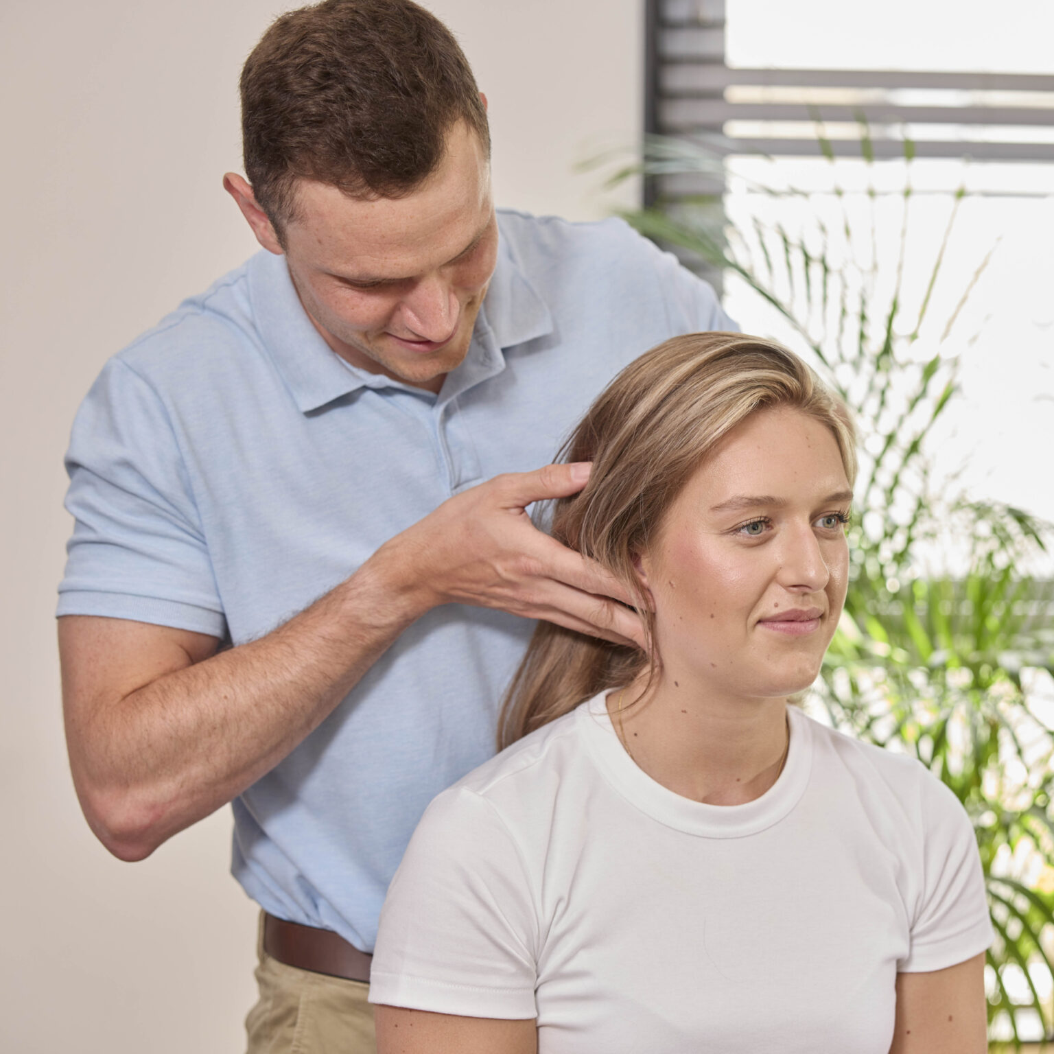 Behandeling nek door chiropractor Mark
