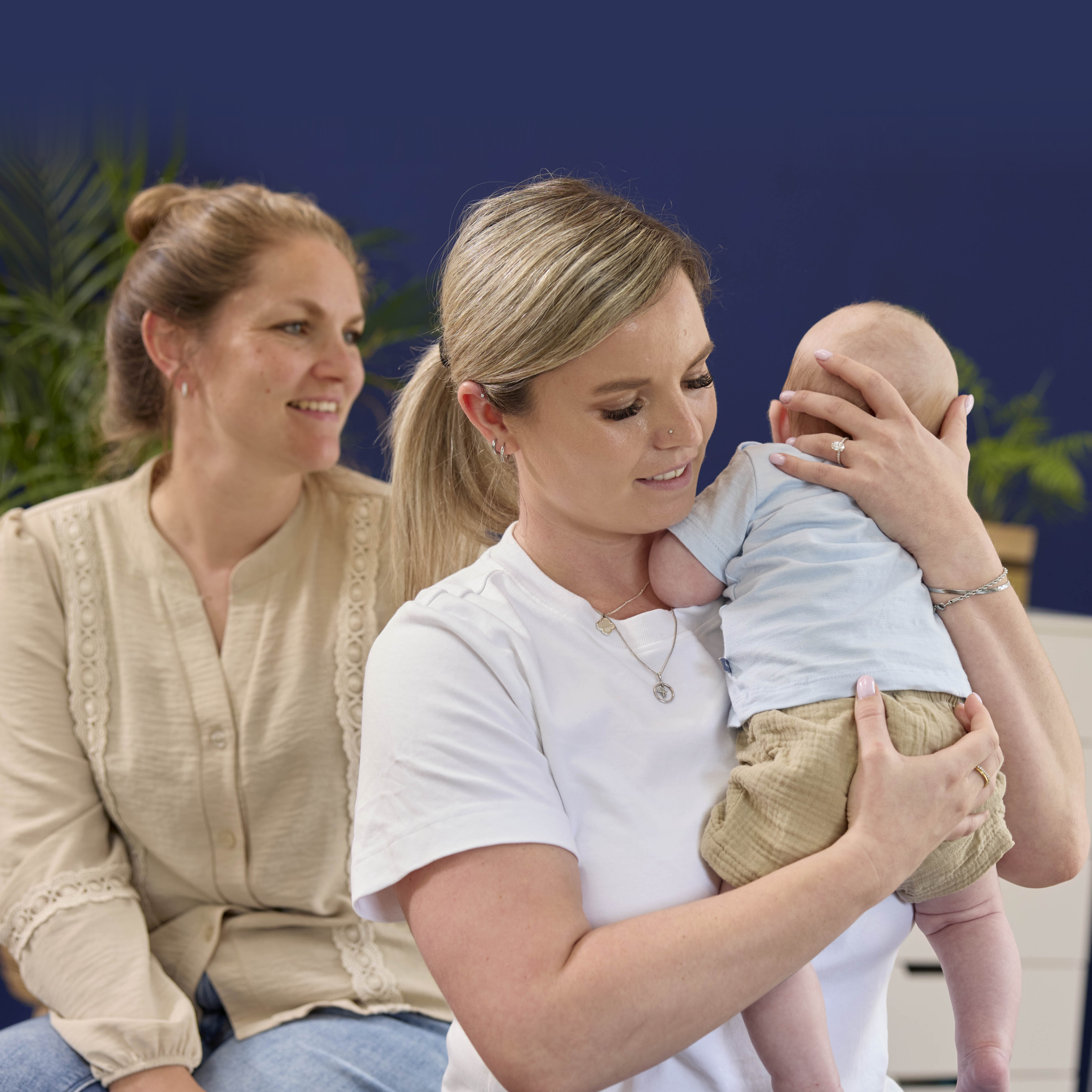 Chiropractor Savannah behandelt baby